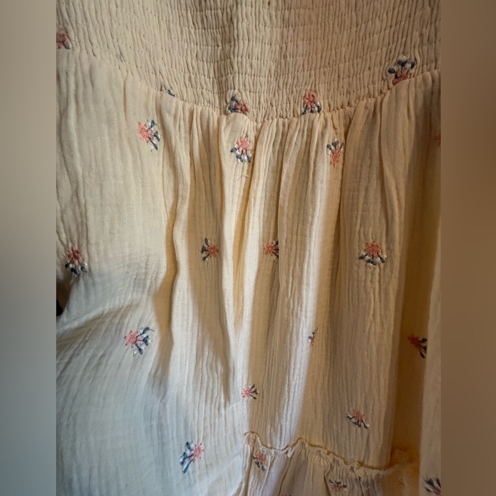 Listicle Ivory Floral Long Sleeve Dress - Picture 3 of 7